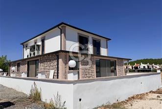 AYVALIK HAKKIBEY YARIMADASI'NDA DENİZE 100 M LÜKS 5+1 VİLLA - 1 - 364329