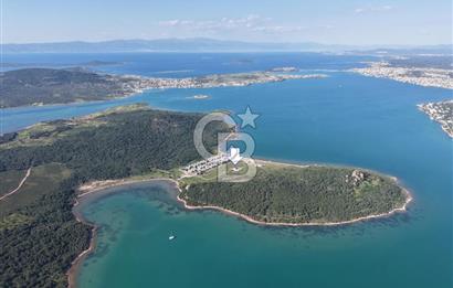 AYVALIK HAKKIBEY YARIMADASI'NDA DENİZE 100 M LÜKS 5+1 VİLLA