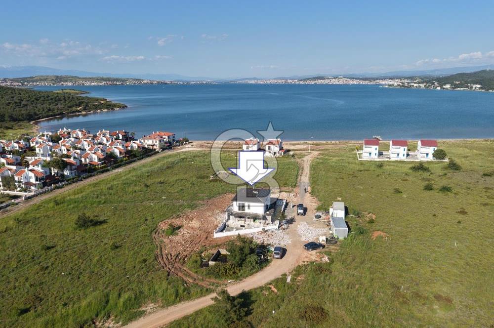 AYVALIK HAKKIBEY YARIMADASI'NDA DENİZE 100 M LÜKS 5+1 VİLLA