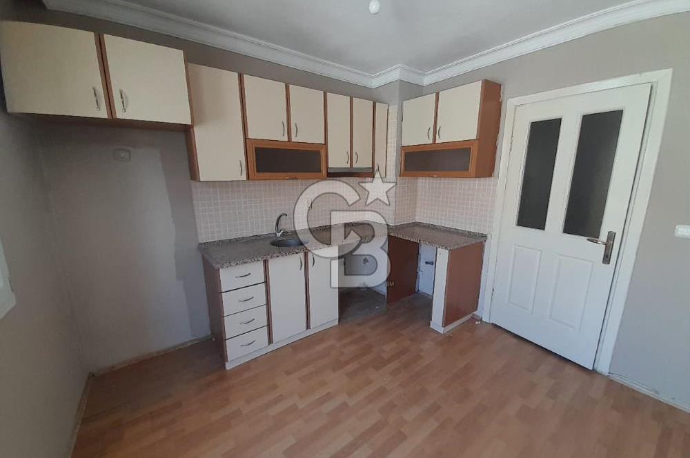 KARŞIYAKA ALAYBEY İZBANA 50 MT MESAFEDE 1+1 ASANSÖRLÜ BAKIMLI DAİRE
