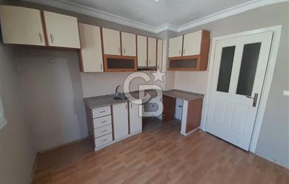 KARŞIYAKA ALAYBEY İZBANA 50 MT MESAFEDE 1+1 ASANSÖRLÜ BAKIMLI DAİRE