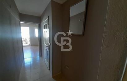KARŞIYAKA ALAYBEY İZBANA 50 MT MESAFEDE 1+1 ASANSÖRLÜ BAKIMLI DAİRE