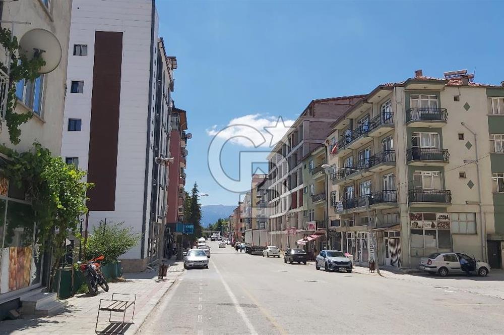 Afyon-Dazkırı Yeniyol Mah.de Cadde Üstü 1+1- 43 m² Satılık Daire