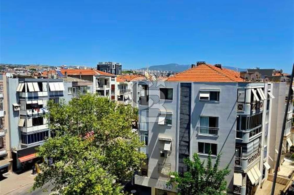 BUCA FORBEST CADDESİ’NDE MERKEZİ LOKASYONDA LÜKS EŞYALI 2+1 KİRALIK DAİRE
