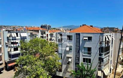 BUCA FORBEST CADDESİ’NDE MERKEZİ LOKASYONDA LÜKS EŞYALI 2+1 KİRALIK DAİRE