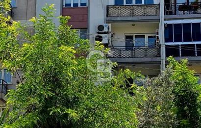 BUCA FORBEST CADDESİ’NDE MERKEZİ LOKASYONDA LÜKS EŞYALI 2+1 KİRALIK DAİRE