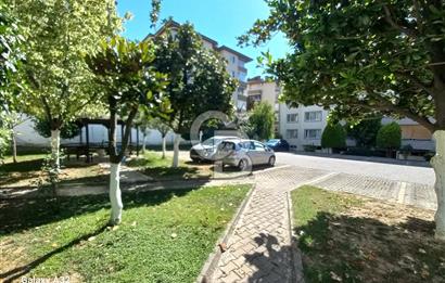 Gazi Cad. Demet Sitesi'nde Aileye Uygun, Geniş 3+1 Kiralık Daire