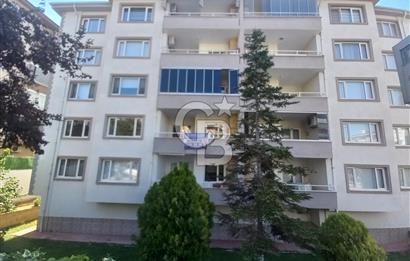 Gazi Cad. Demet Sitesi'nde Aileye Uygun, Geniş 3+1 Kiralık Daire