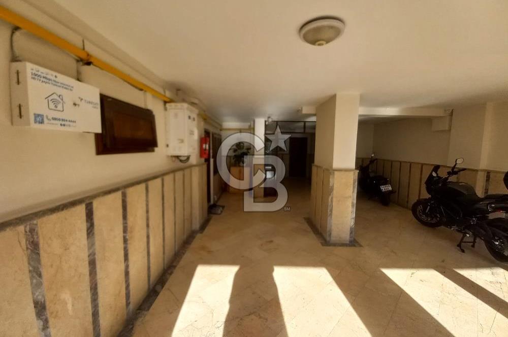 Gazi Cad. Demet Sitesi'nde Aileye Uygun, Geniş 3+1 Kiralık Daire