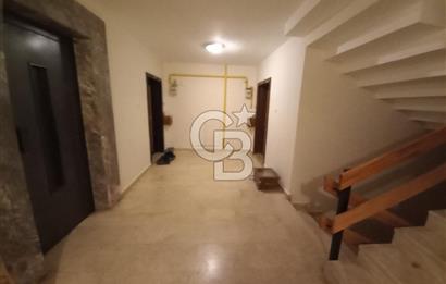 Gazi Cad. Demet Sitesi'nde Aileye Uygun, Geniş 3+1 Kiralık Daire