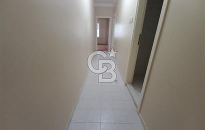 Gazi Cad. Demet Sitesi'nde Aileye Uygun, Geniş 3+1 Kiralık Daire