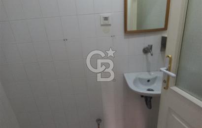 Gazi Cad. Demet Sitesi'nde Aileye Uygun, Geniş 3+1 Kiralık Daire