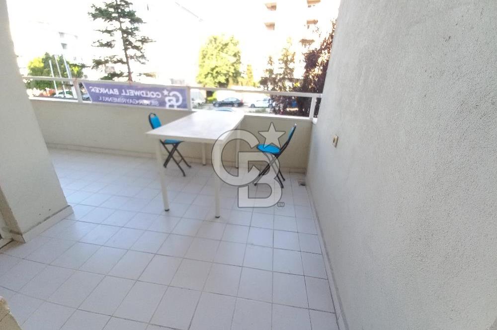 Gazi Cad. Demet Sitesi'nde Aileye Uygun, Geniş 3+1 Kiralık Daire