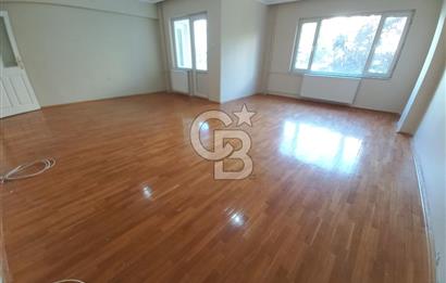Gazi Cad. Demet Sitesi'nde Aileye Uygun, Geniş 3+1 Kiralık Daire