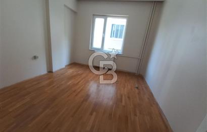 Gazi Cad. Demet Sitesi'nde Aileye Uygun, Geniş 3+1 Kiralık Daire