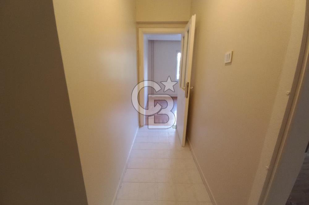 Gazi Cad. Demet Sitesi'nde Aileye Uygun, Geniş 3+1 Kiralık Daire
