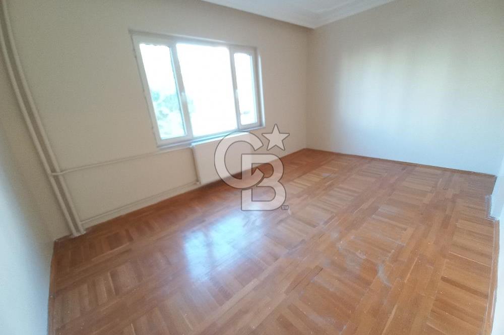Gazi Cad. Demet Sitesi'nde Aileye Uygun, Geniş 3+1 Kiralık Daire
