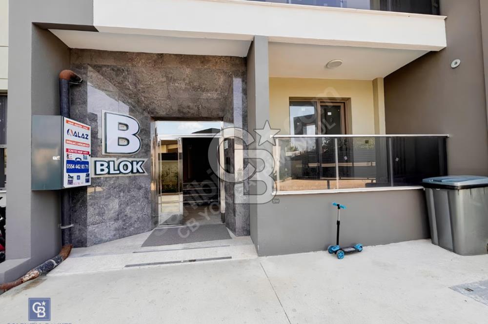 MENEMEN'DE 3+1 HAVUZ CEPHELİ SATILIK DAİRE