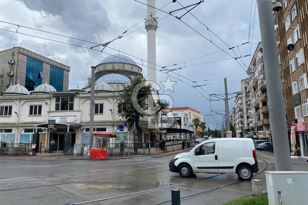 İZMİT YÜRÜYÜŞ YOLUNDA SATILIK 2+1 DAİRE,OFİS VE İŞYERİ