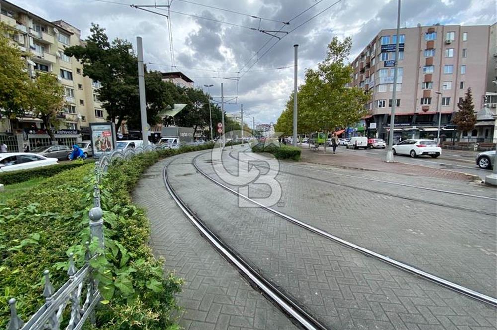 İZMİT YÜRÜYÜŞ YOLUNDA SATILIK 2+1 DAİRE,OFİS VE İŞYERİ