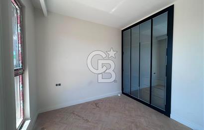 GAMADOR PARLA A BLOK'TA GÖL MANZARALI TERASLI 1+1 SATILIK DAİRE