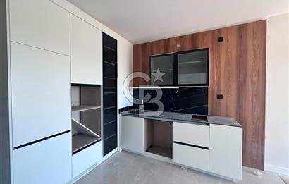 GAMADOR PARLA A BLOK'TA GÖL MANZARALI TERASLI 1+1 SATILIK DAİRE