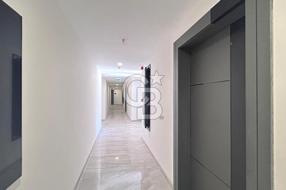 GAMADOR PARLA A BLOK'TA GÖL MANZARALI TERASLI 1+1 SATILIK DAİRE