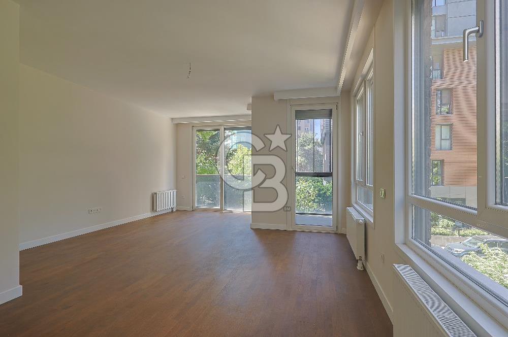 Suadiye Noter Sokak'ta Satılık 3+1 Daire