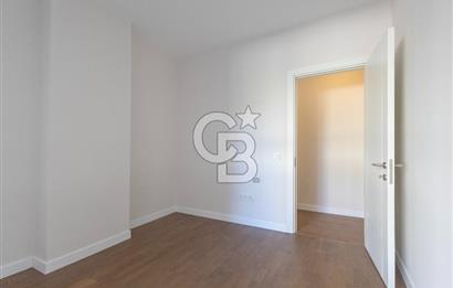 Suadiye Noter Sokak'ta Satılık 3+1 Daire
