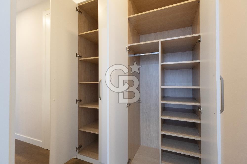 Suadiye Noter Sokak'ta Satılık 3+1 Daire