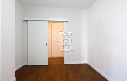 Suadiye Noter Sokak'ta Satılık 3+1 Daire