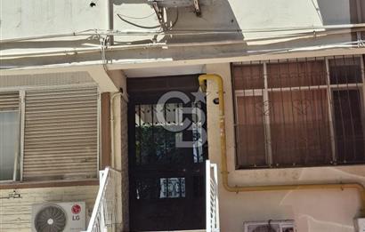Göztepe Sahile Yakın Kiralık 2+1 Boş Daire