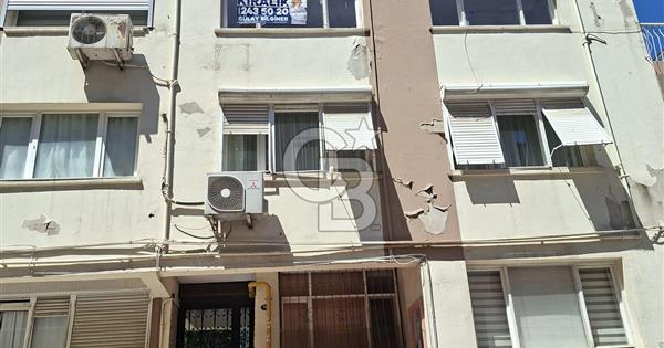 Göztepe Sahile Yakın Kiralık 2+1 Boş Daire - 364479
