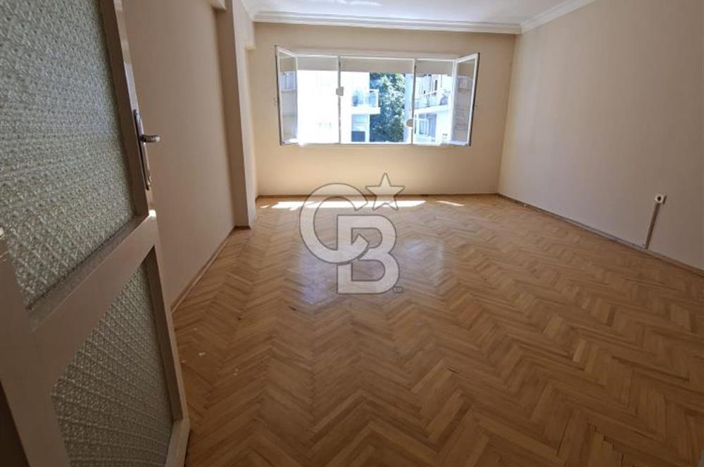 Göztepe Sahile Yakın Kiralık 2+1 Boş Daire