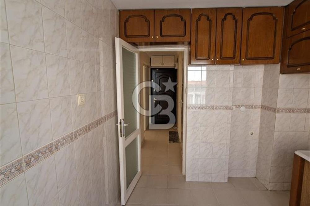 Göztepe Sahile Yakın Kiralık 2+1 Boş Daire