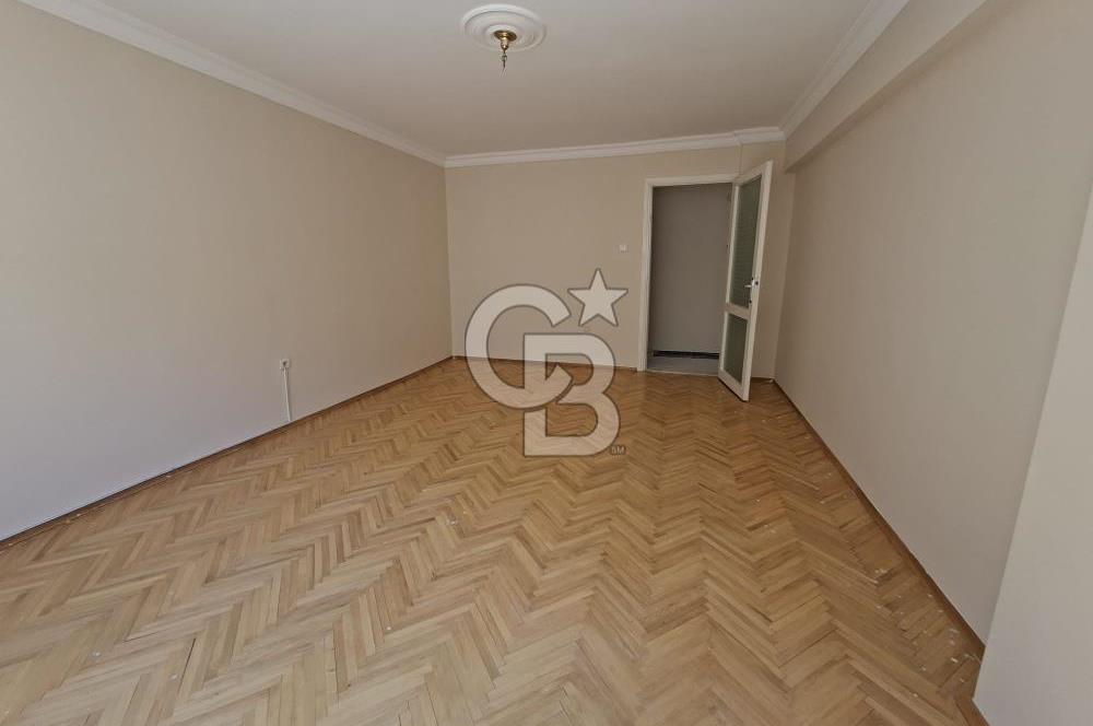 Göztepe Sahile Yakın Kiralık 2+1 Boş Daire