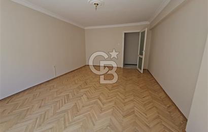 Göztepe Sahile Yakın Kiralık 2+1 Boş Daire
