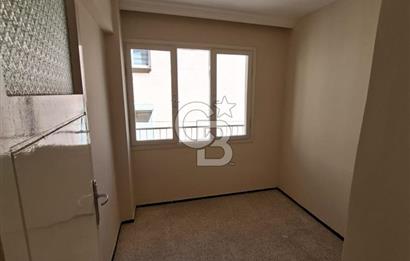 Göztepe Sahile Yakın Kiralık 2+1 Boş Daire