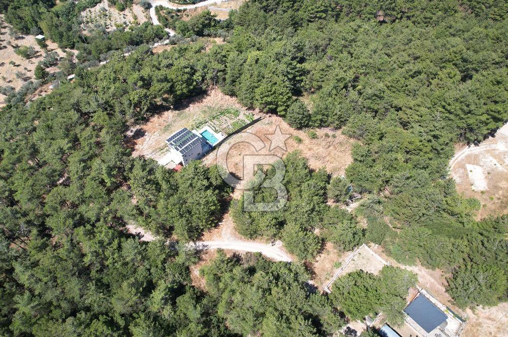 BORNOVA YAKAKÖYDE 1400 M2 SATILIK TARLA