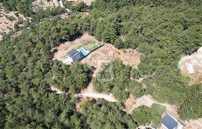 BORNOVA YAKAKÖYDE 1400 M2 SATILIK TARLA
