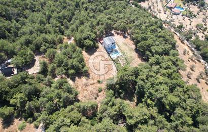 BORNOVA YAKAKÖYDE 1400 M2 SATILIK TARLA