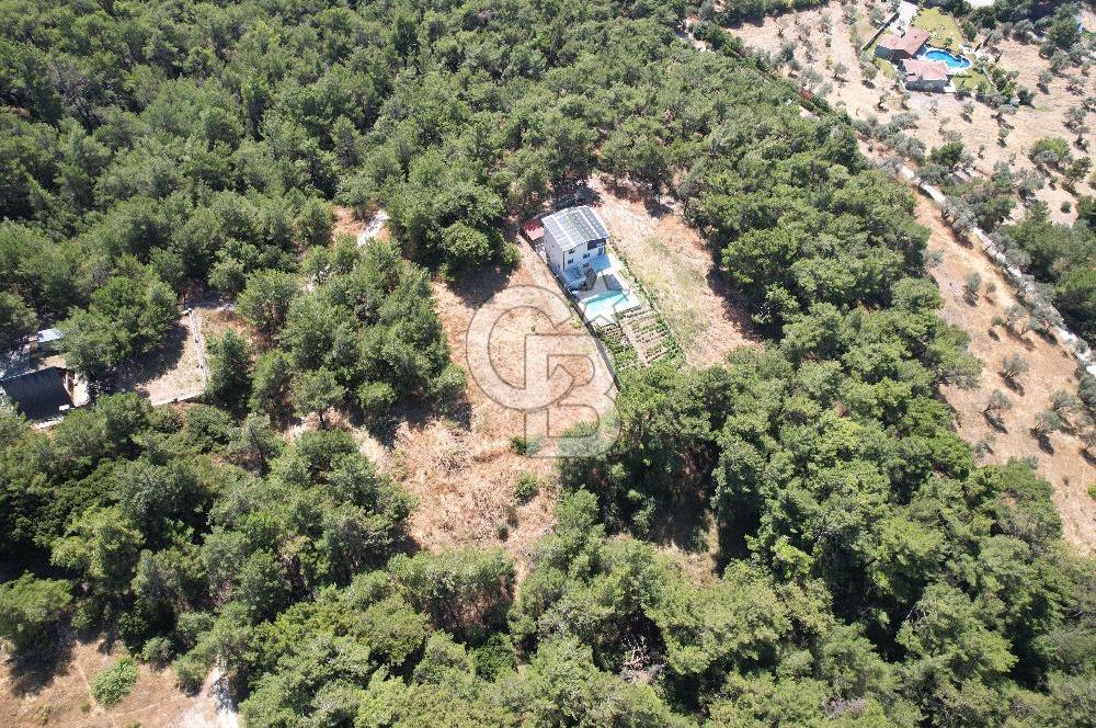 BORNOVA YAKAKÖYDE 1400 M2 SATILIK TARLA