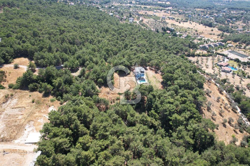 BORNOVA YAKAKÖYDE 1400 M2 SATILIK TARLA