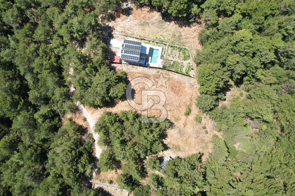 BORNOVA YAKAKÖYDE 1400 M2 SATILIK TARLA