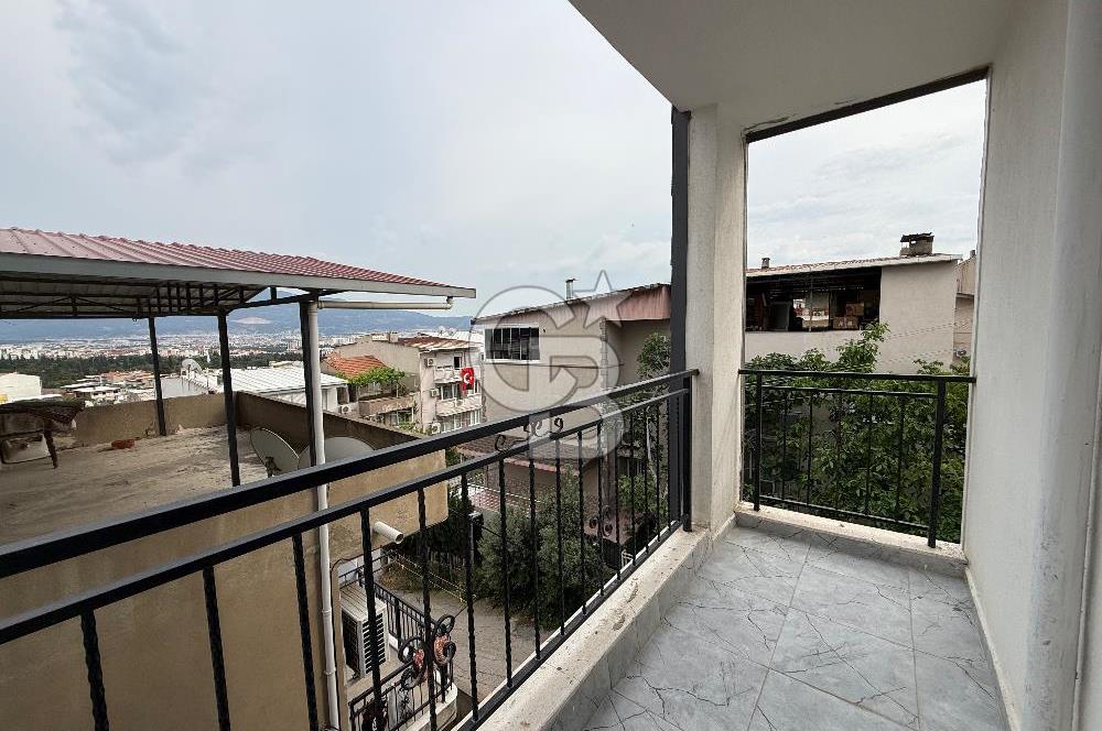 Bornova Kızılay'da Oturuma ve Yatırıma Uygun Satılık 2+1 Daire 