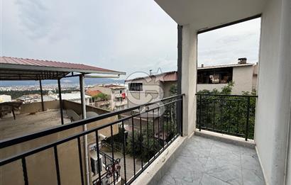 Bornova Kızılay'da Oturuma ve Yatırıma Uygun Satılık 2+1 Daire 