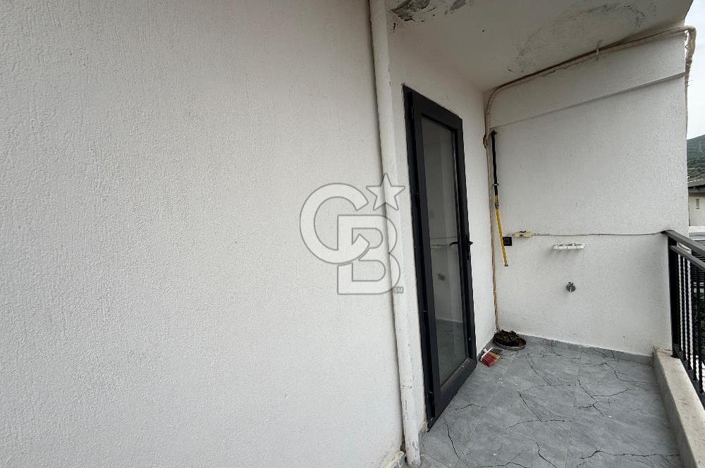 Bornova Kızılay'da Oturuma ve Yatırıma Uygun Satılık 2+1 Daire 