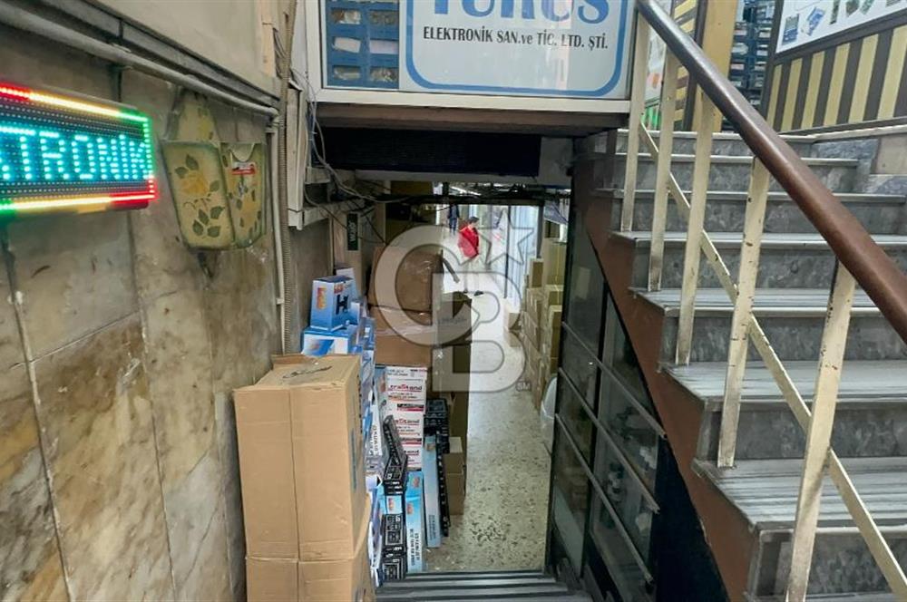 KEMANKEŞ'DE KARAKÖY PASAJ'INDA 5.KAT 20M2  DÜKKAN