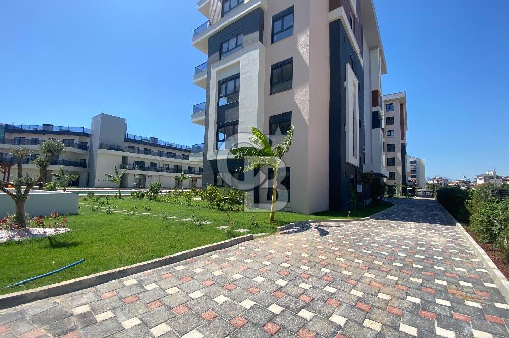 Havuzlu Lüks Site İçinde Arakat Sıfır 1+1 Kiralık Daire
