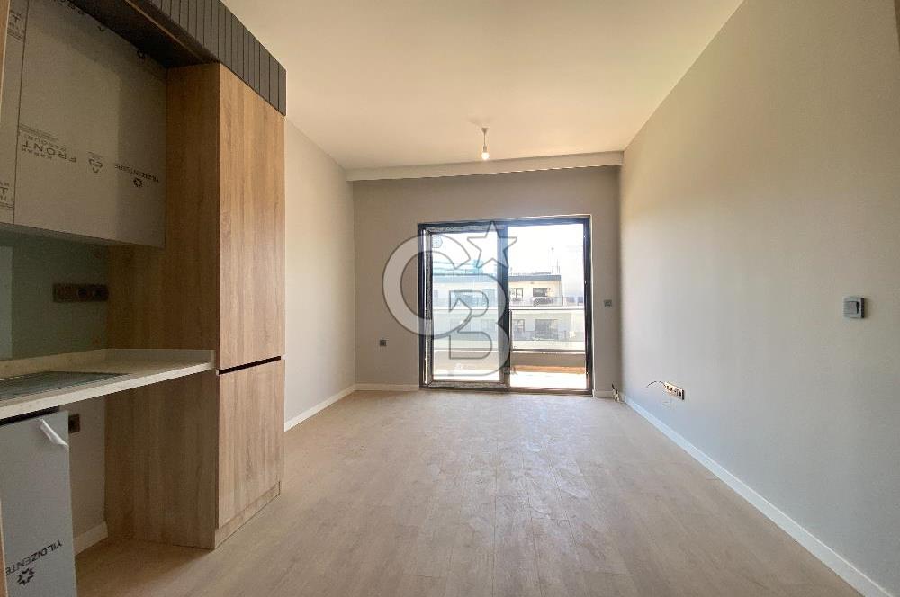 Havuzlu Lüks Site İçinde Arakat Sıfır 1+1 Kiralık Daire